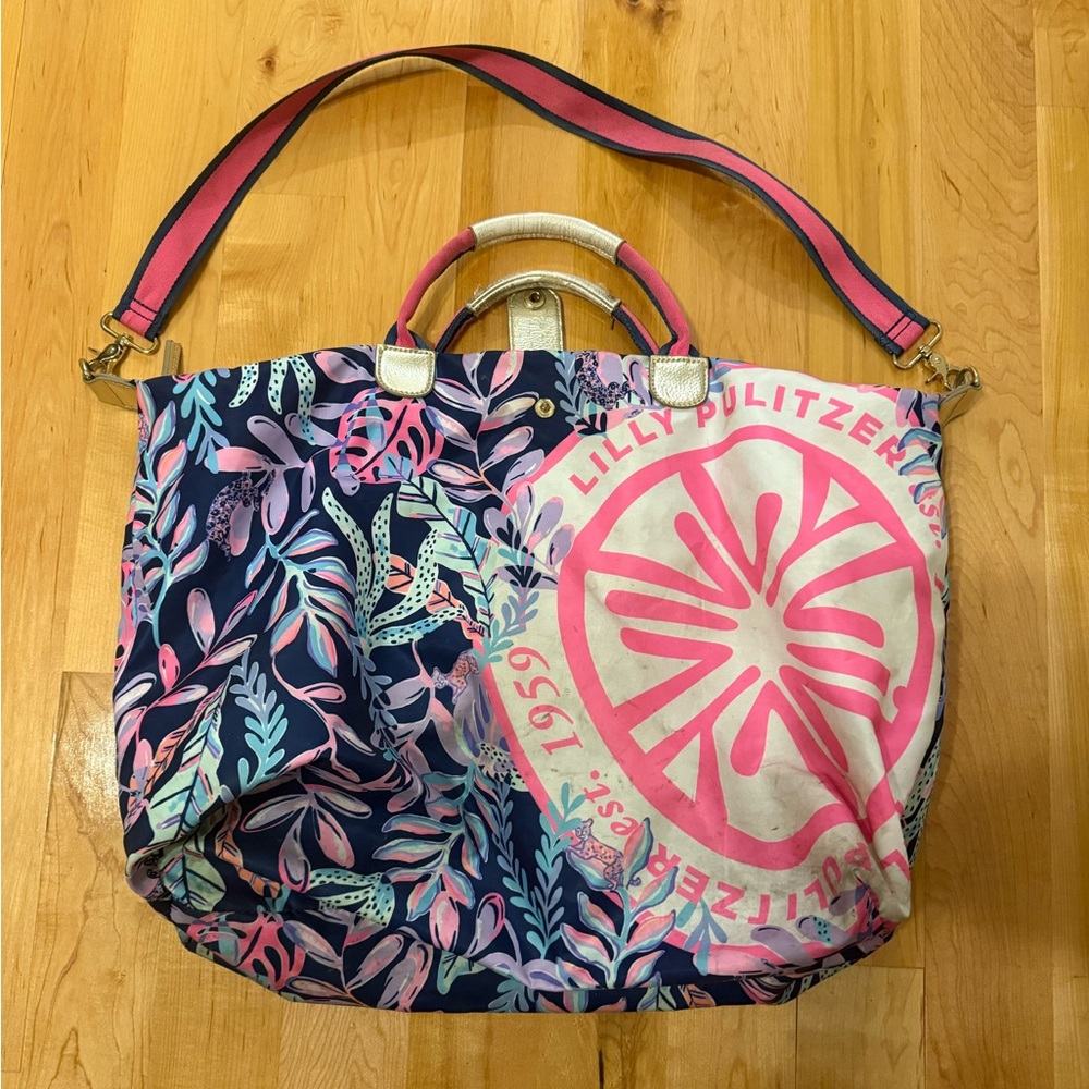 Lilly Pulitzer Pink and Navy Tropical Weekender or Beach Bag